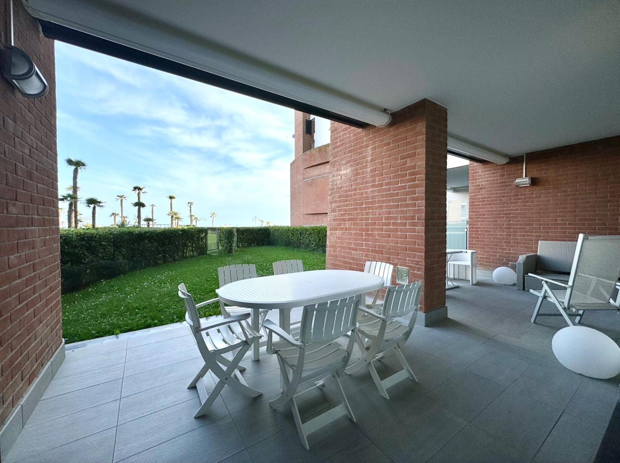 Frontemar Residenze Sul Mare - Carraro Immobiliare Jesolo - Family Apartments Bagian luar foto